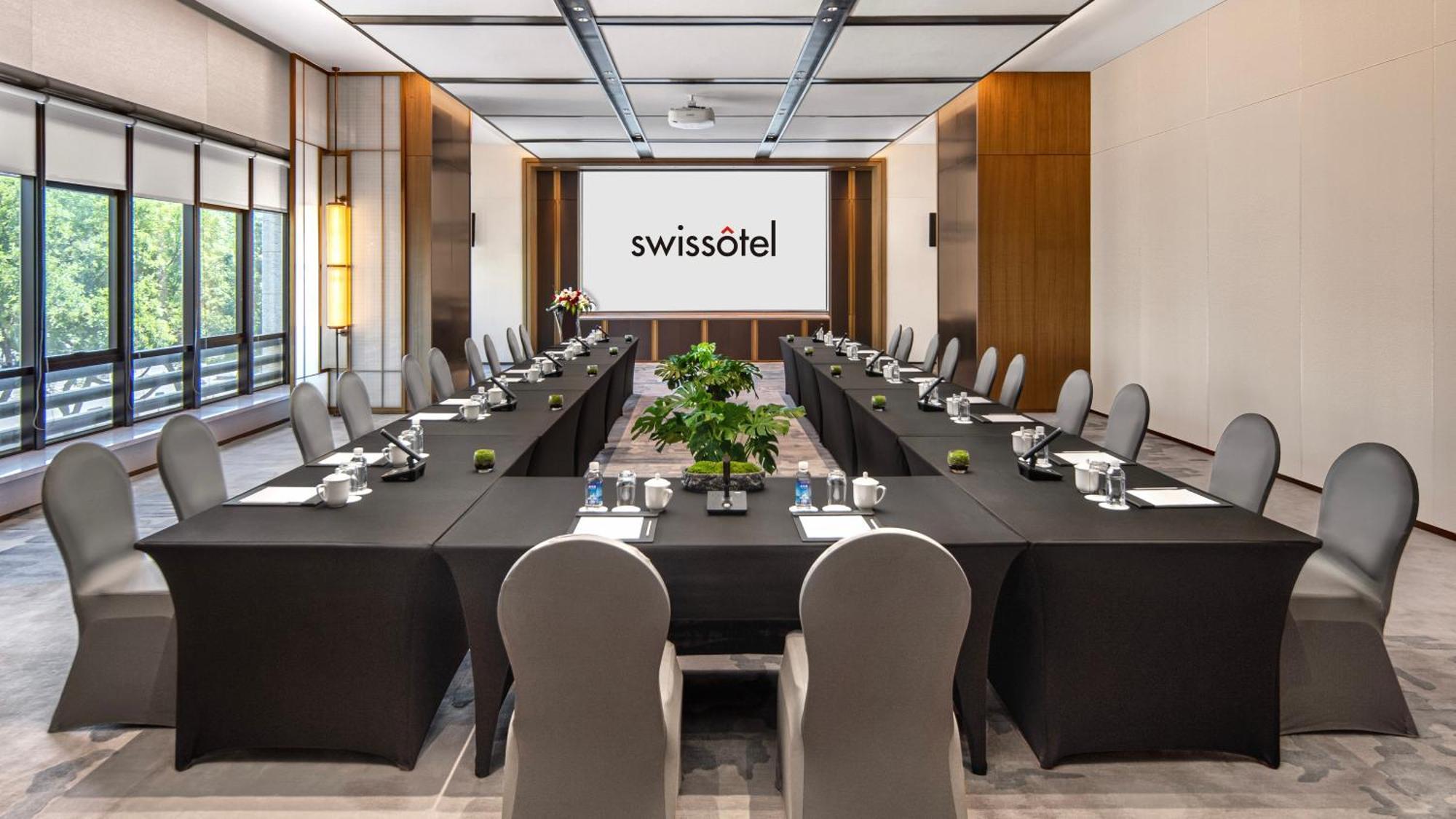 Swissotel Hong Kong Macau Center Hotel Beijing